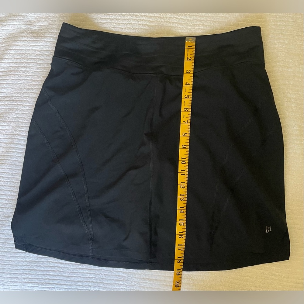 SkirtSports running/athletic skirt, Size Large - Picture 8 of 11